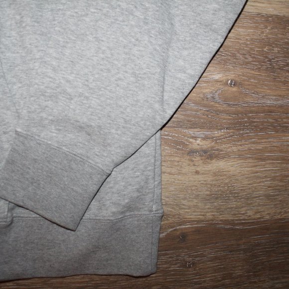NWT NIKE PLUS SPORTSWEAR LOGO FLEECE SWEATSHIRT GRAY 1X 2X 3X‎ - Picture 3 of 3